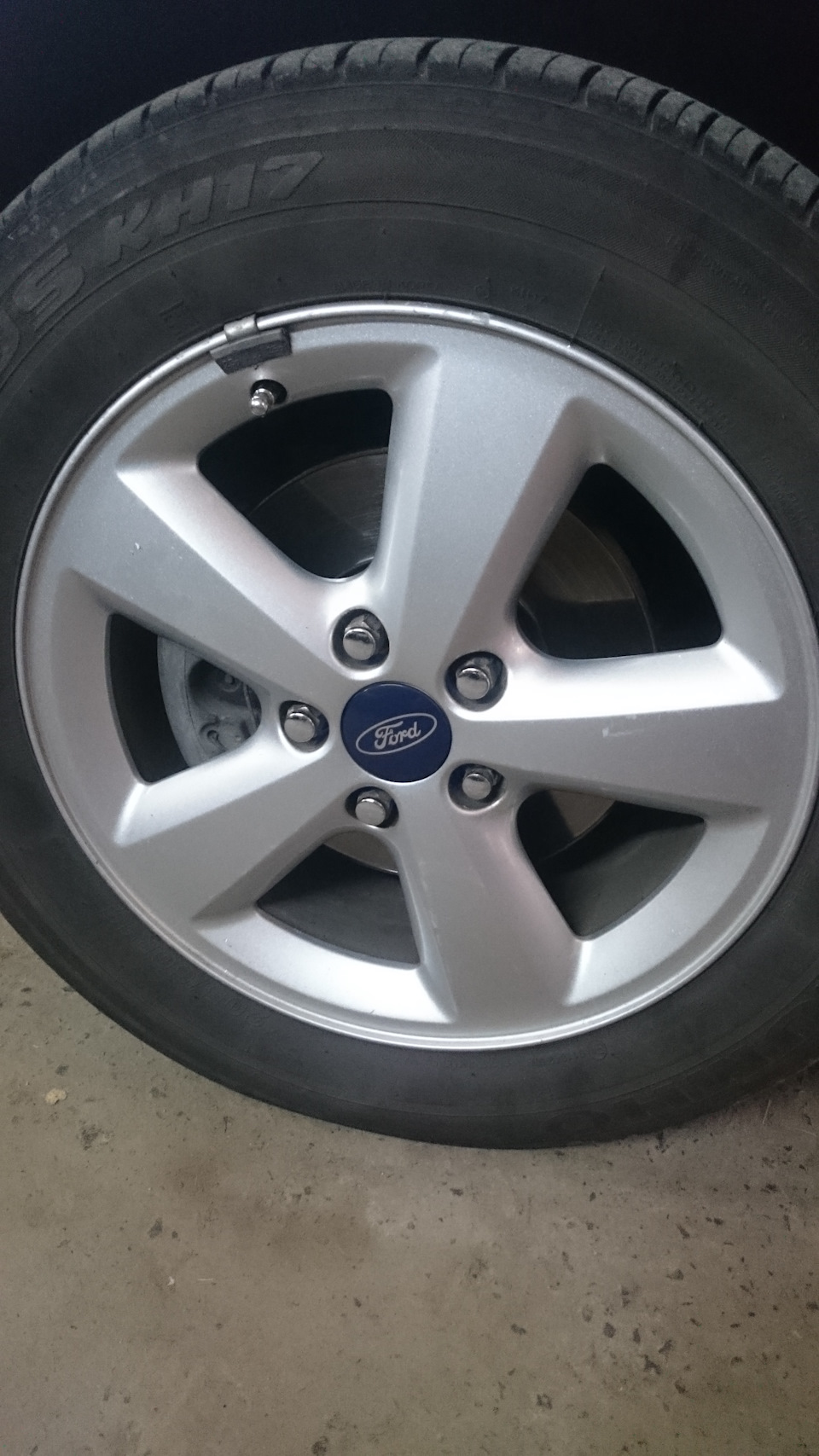 Диски — Ford Focus Hatchback II, 1,8 л, 2006 года | колёсные диски | DRIVE2