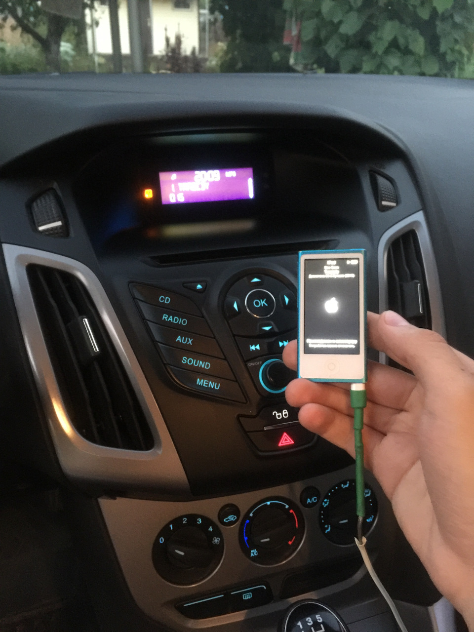 Как подключить айфон к форд фокус How to pair your mobile with the Bluetooth Ford Sync System in a Fiesta YouTub