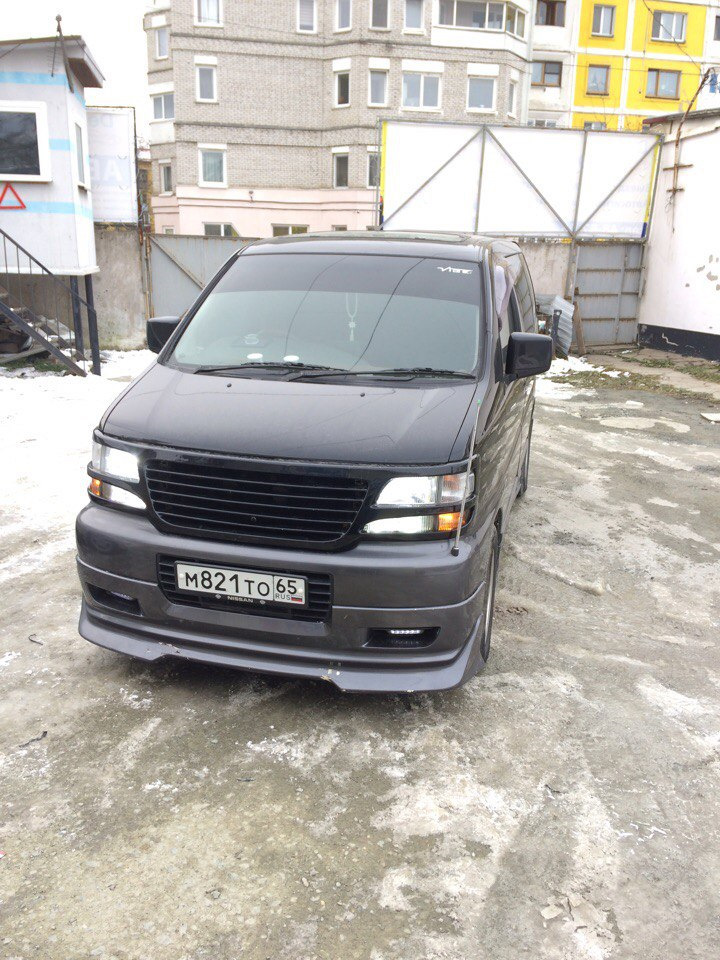 Nissan Elgrand e50