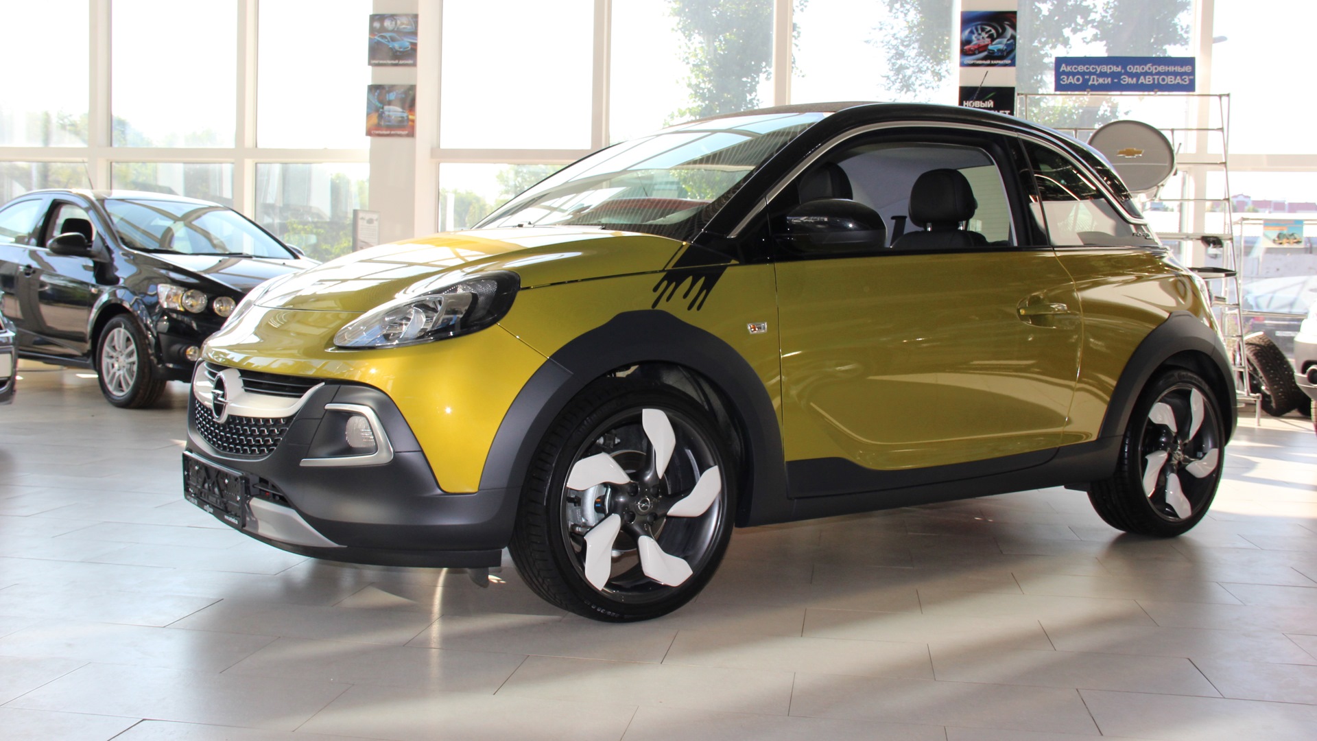 Opel Adam 2012