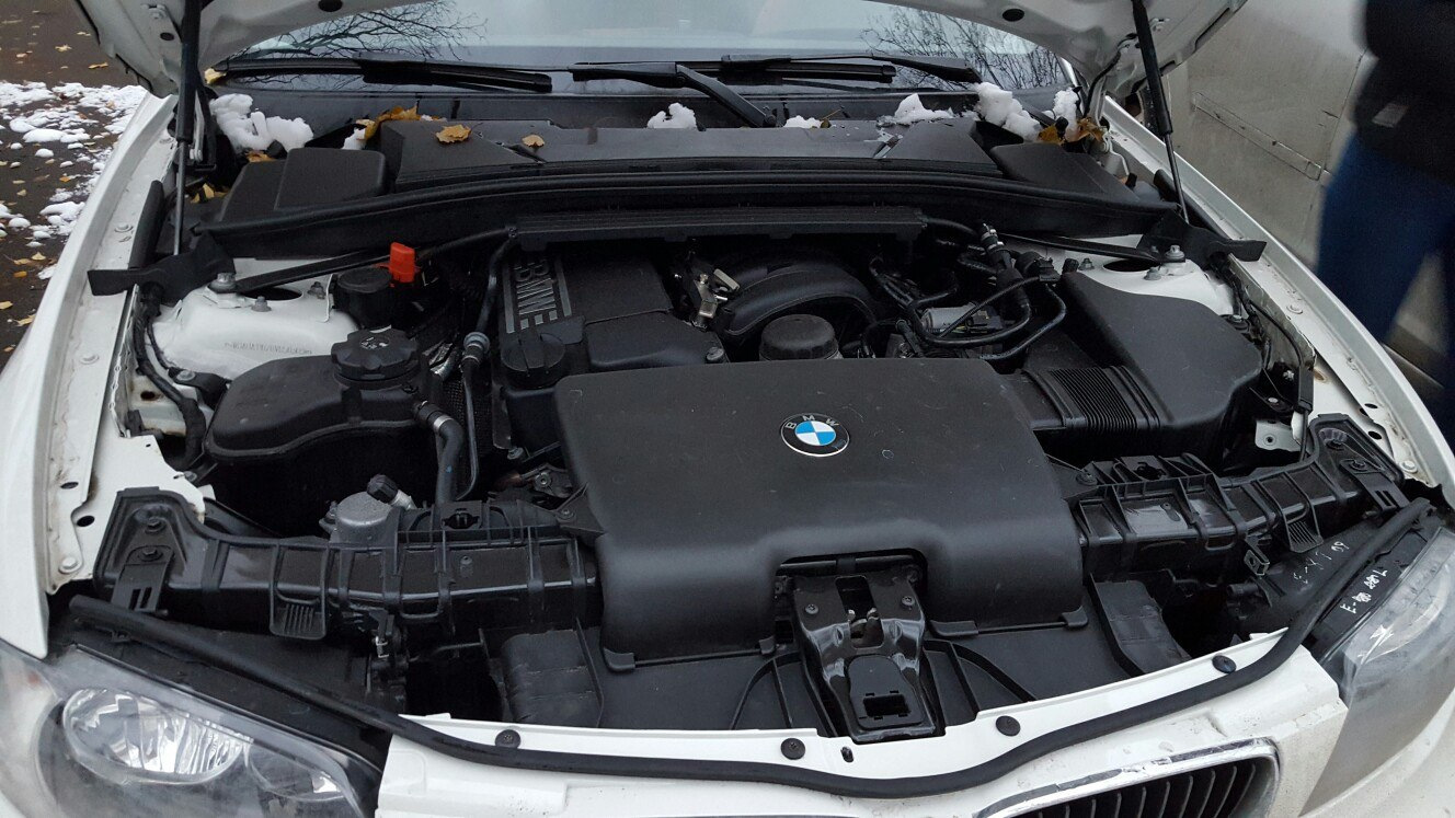 Bmw e87 подкапотное пространство