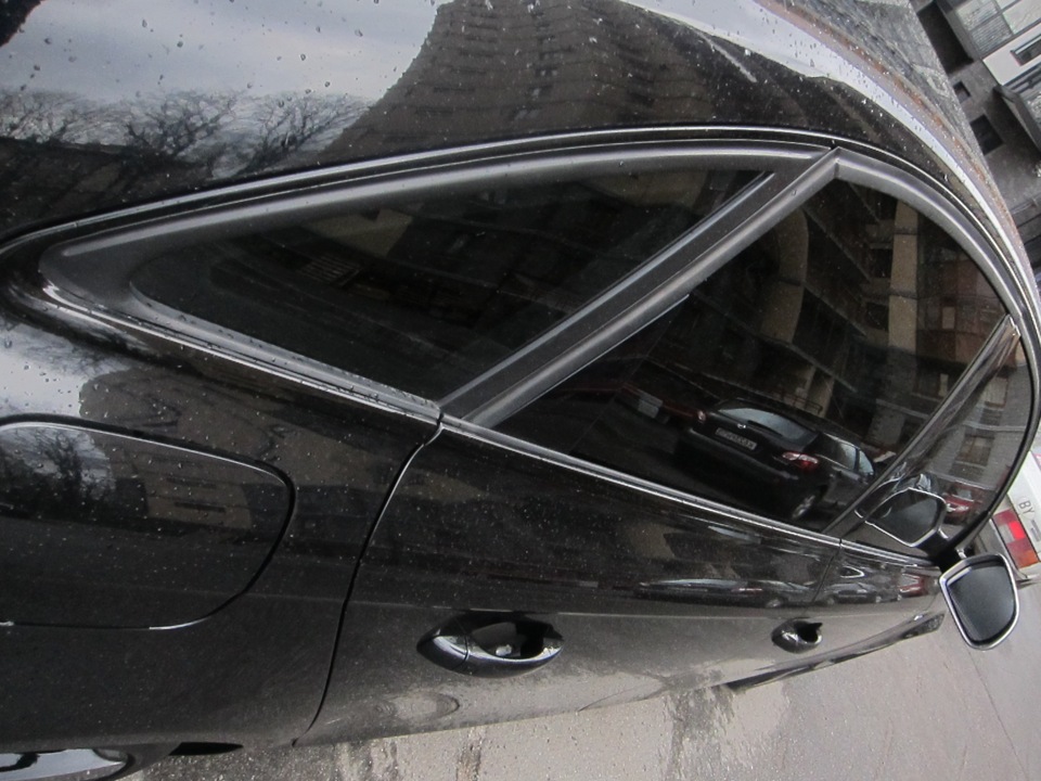 Покраска дверных молдингов в рояльный черный лак — Audi A4 (B8), 2008 ...