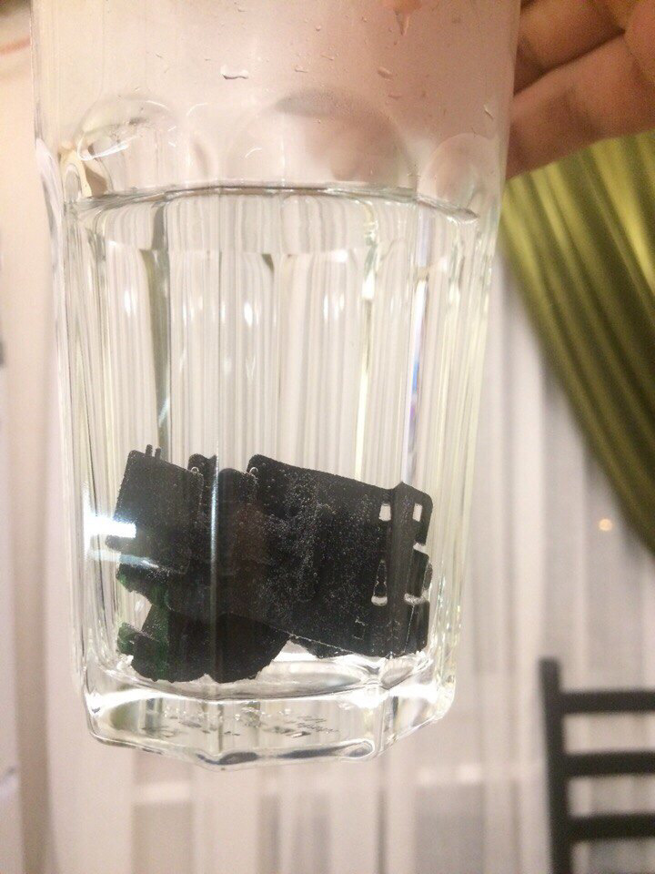 Чистка форсунок омывателя лобового стекла — Toyota Corolla (140/150), 1 ...