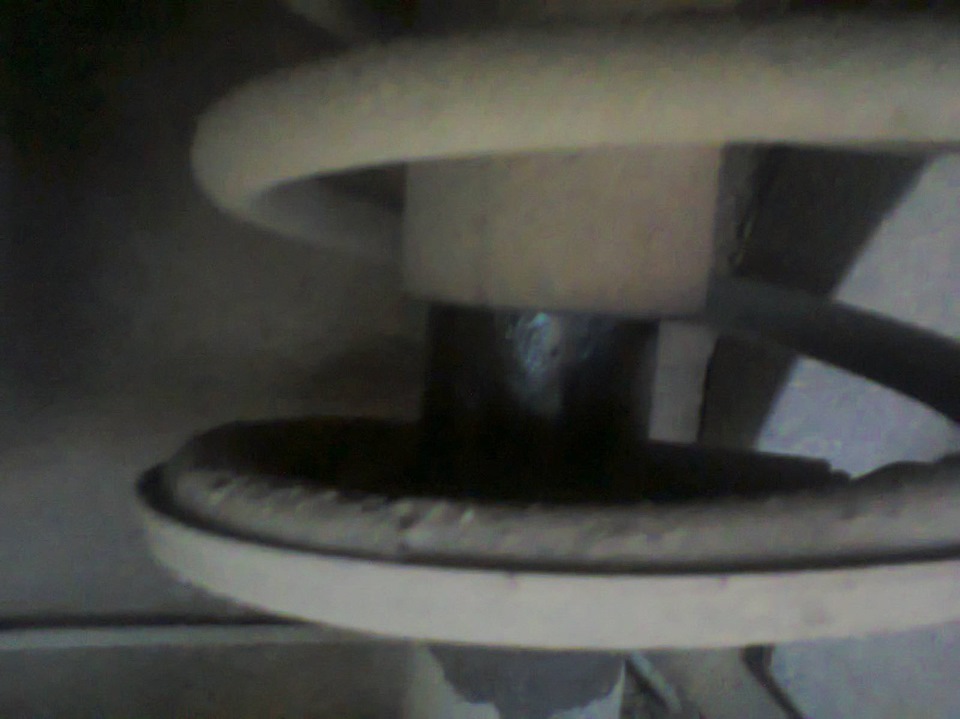 Потекла стойка. — Renault Logan (1G), 1,4 л, 2006 года | расходники ...