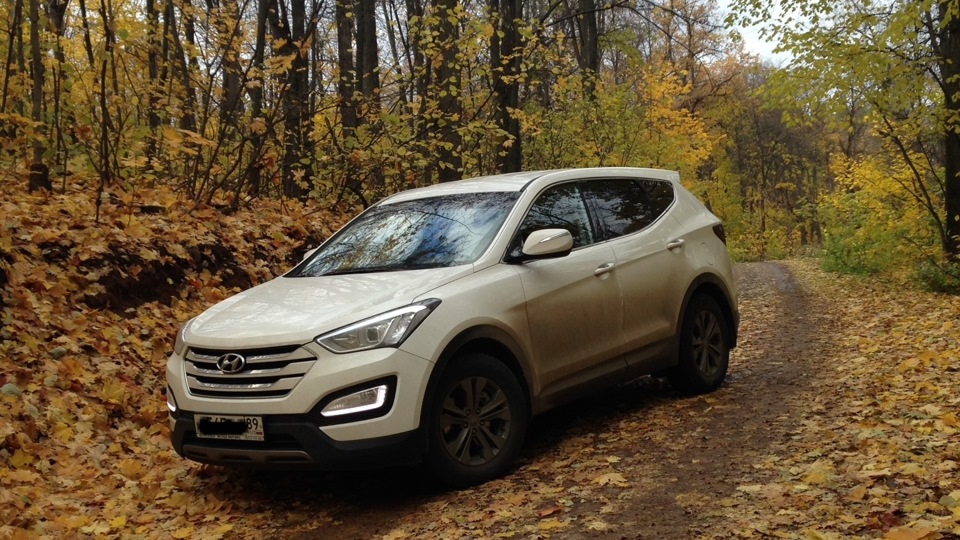 Санта фе 2013. Hyundai Santa Fe 2.4. Хендай Санта Фе 2013 года. Хендай Санта Фе белый 2013. Hyundai Santa Fe drive2.