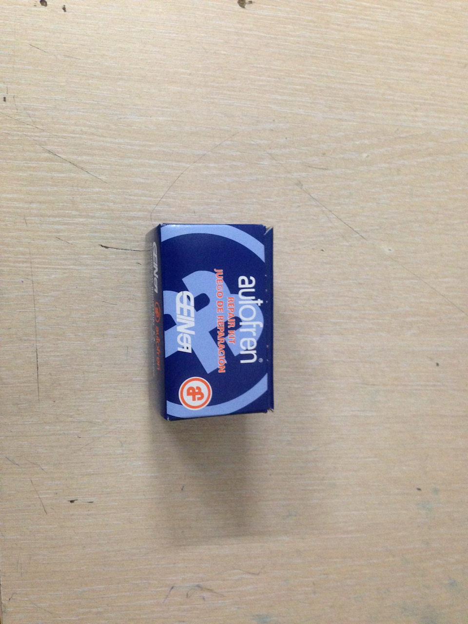 Течь тормозной жидкости — Audi 100 (C4), 2,3 л, 1991 года | своими ...