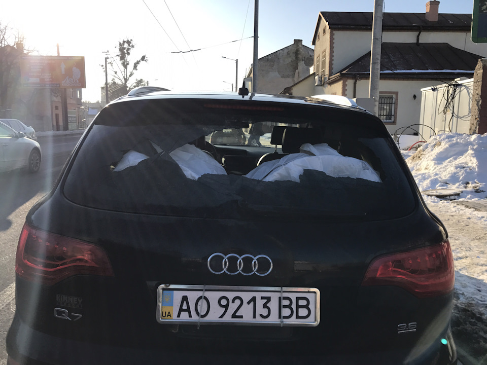 Я у мамы рукожоп или как разбить стекло — Audi Q7 (1G), 3,6 л, 2007 ...