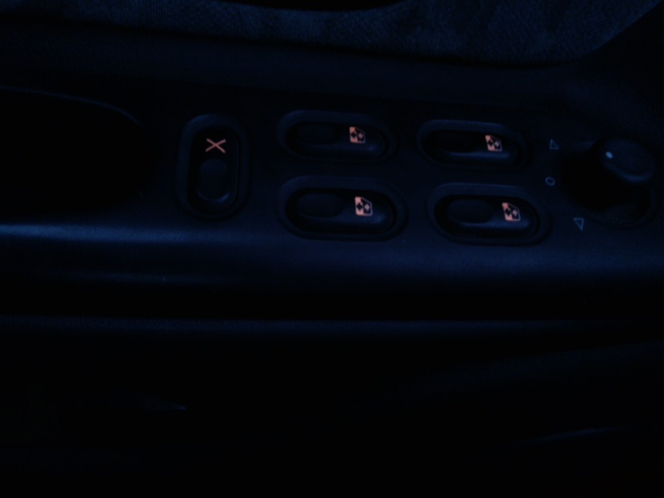 и последние с эсп. — Renault Laguna I, 1,8 л, 1996 года | электроника ...