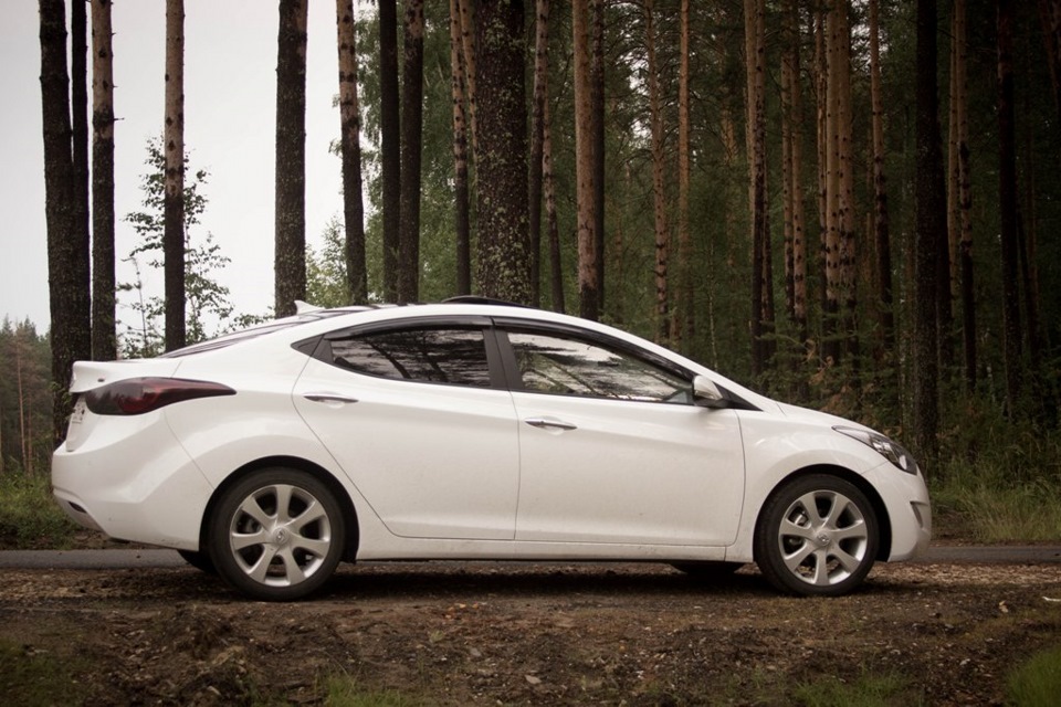 Фото hyundai avante 2012