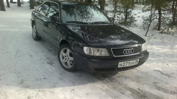 влага под водительским ковриком — Audi A6 (C4), 2,6 л, 1995 года ...