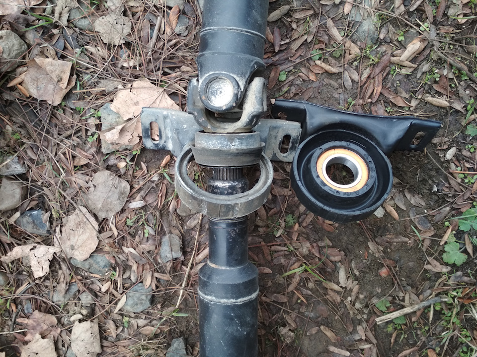 Замена подвесного подшипника или прощай вибрация — BMW 3 series (E30 ...