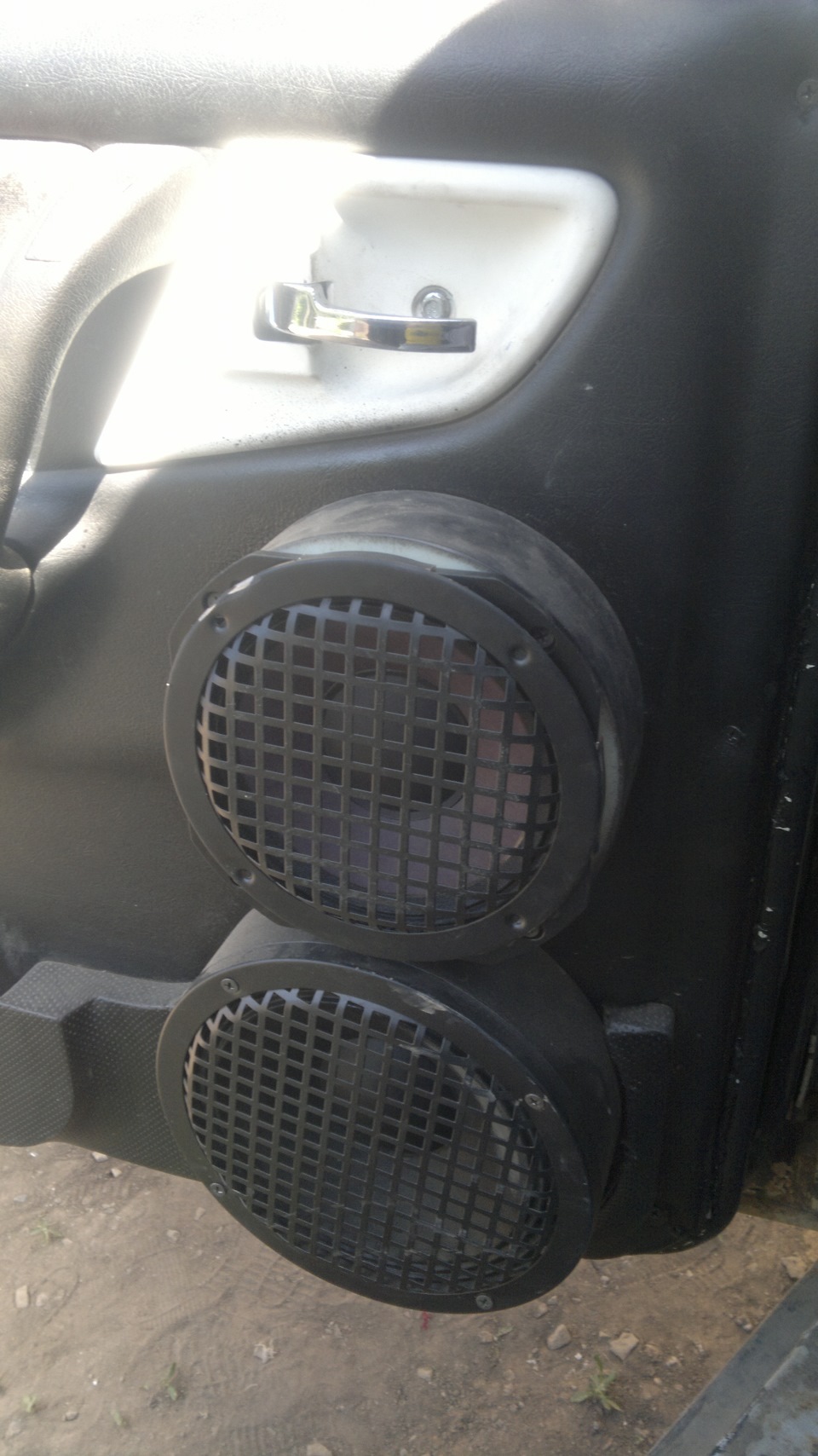 Eighteen Sound 6nd410 — ГАЗ 3110, 2,5 л, 1997 года | автозвук | DRIVE2