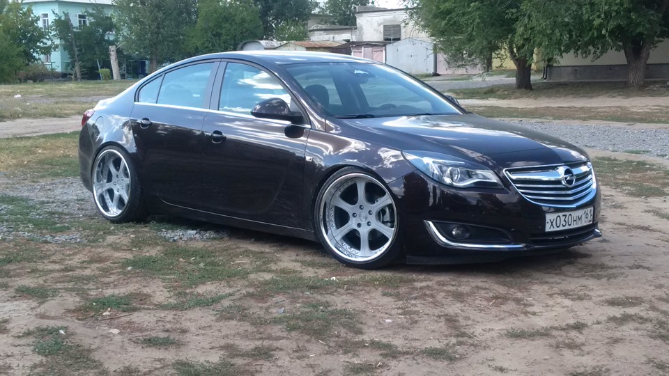 Opel Insignia stance