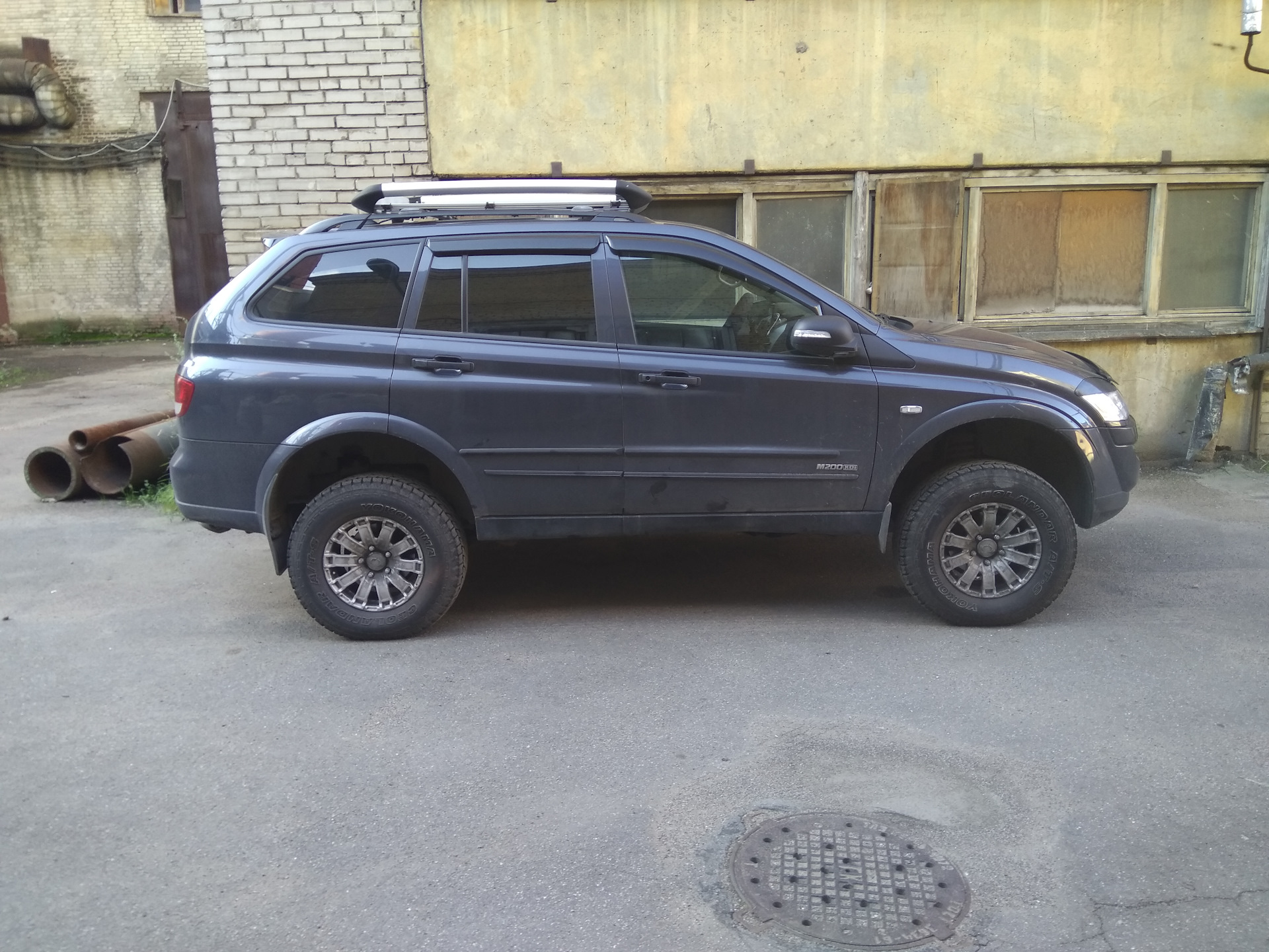 Санг енг на раме. Саньенг Актион номер рамы. Кайрон тюнинг. SSANGYONG Kyron тюнинг. Санг Йонг Кайрон тюнинг.