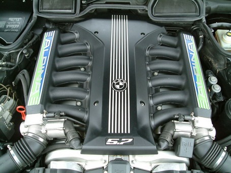 B12 5.7 E-Kat. — BMW 5 series (E34)