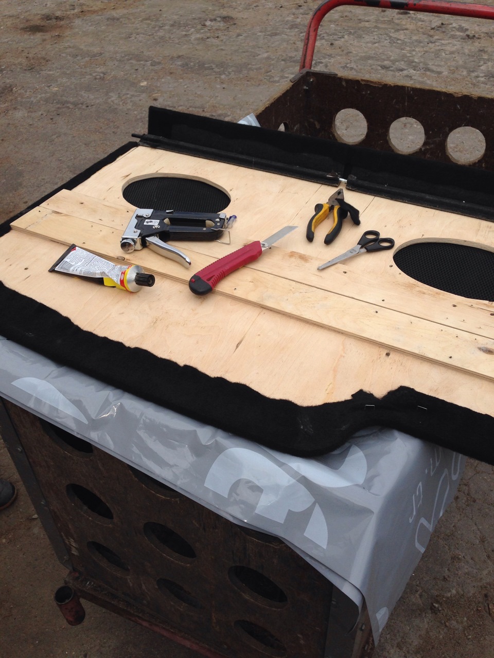 Акустическая полка + полная обтяжка карпетом — Lada 21124, 1,6 л, 2006 ...