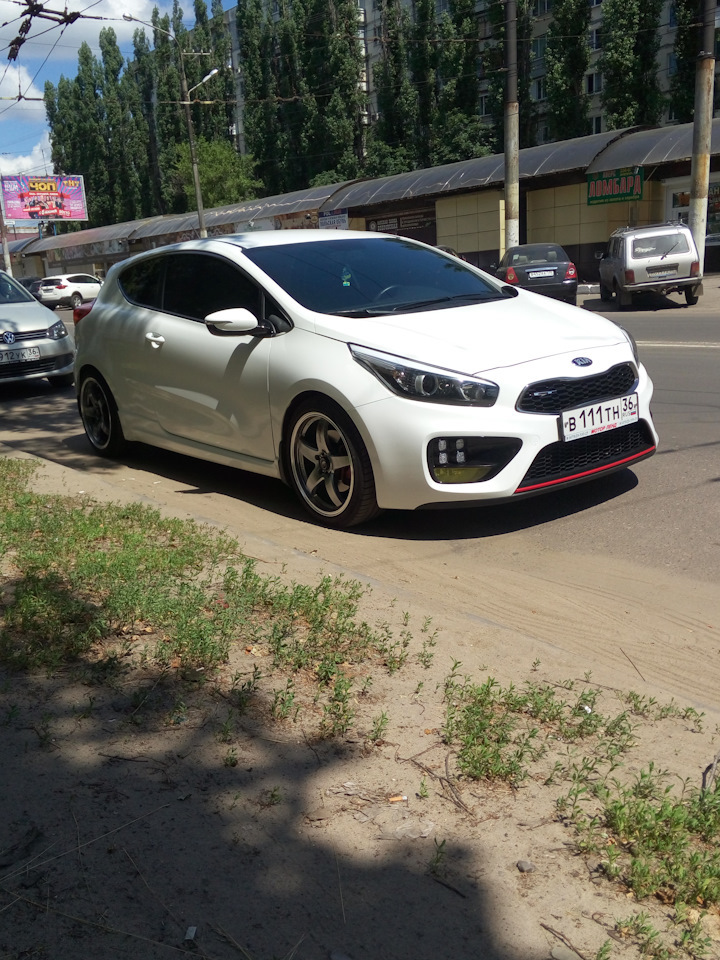 Kia Ceed gt Р±РµР»С‹Р№