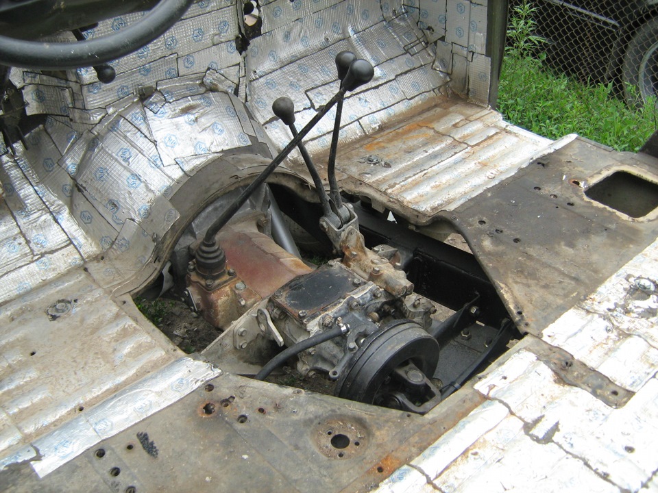 Номер кузова уаз 469. Восстановление кузова УАЗ 469. УАЗ 469 номерной. УАЗ 469 поддон рядом с двигателем.