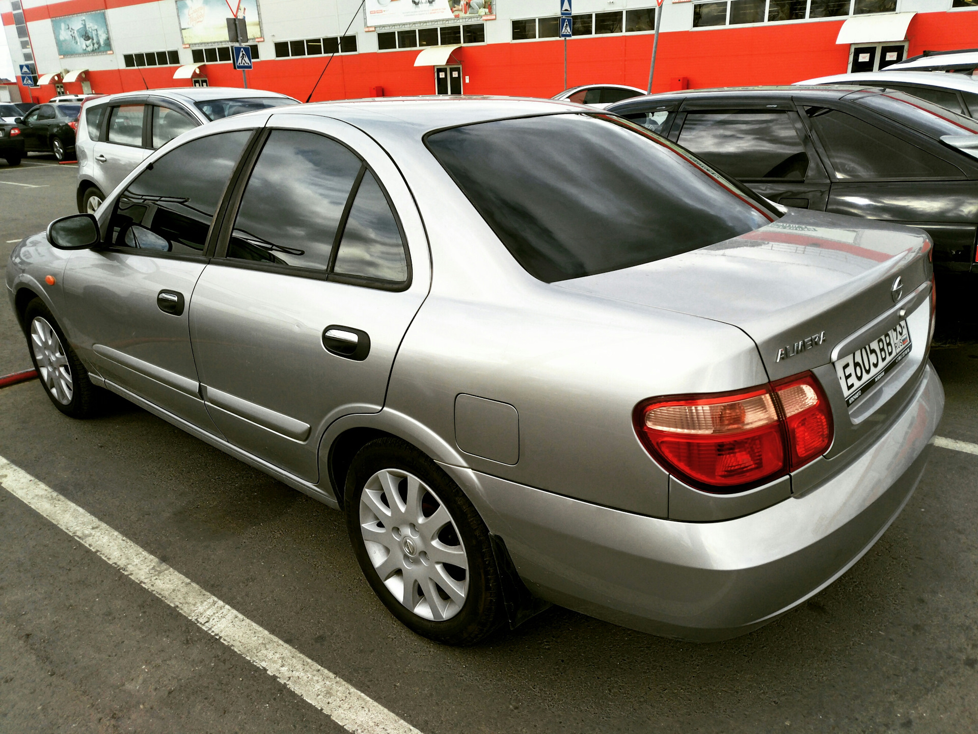 Nissan almera 16 кузов. Nissan Almera n16. Ниссан Альмера 16. Ниссан Альмера 1.8. Ниссан Альмера n16 2005.