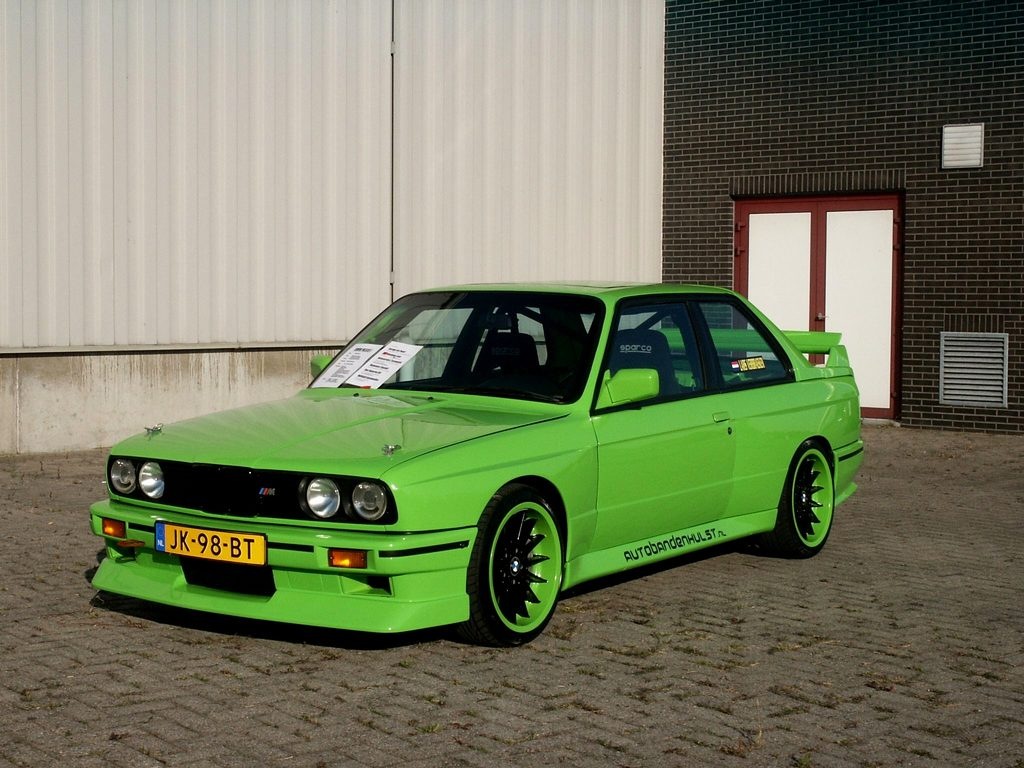 Зеленая 30. BMW e30 Green. БМВ е30 зеленая. BMW m3 e30 зеленая. BMW e30 Green Tuning.