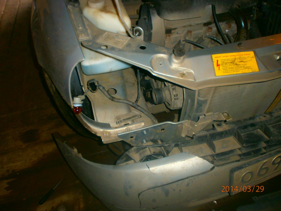перегорел ближний свет — Lada Калина Хэтчбек (1G), 1,6 л, 2007 года ...