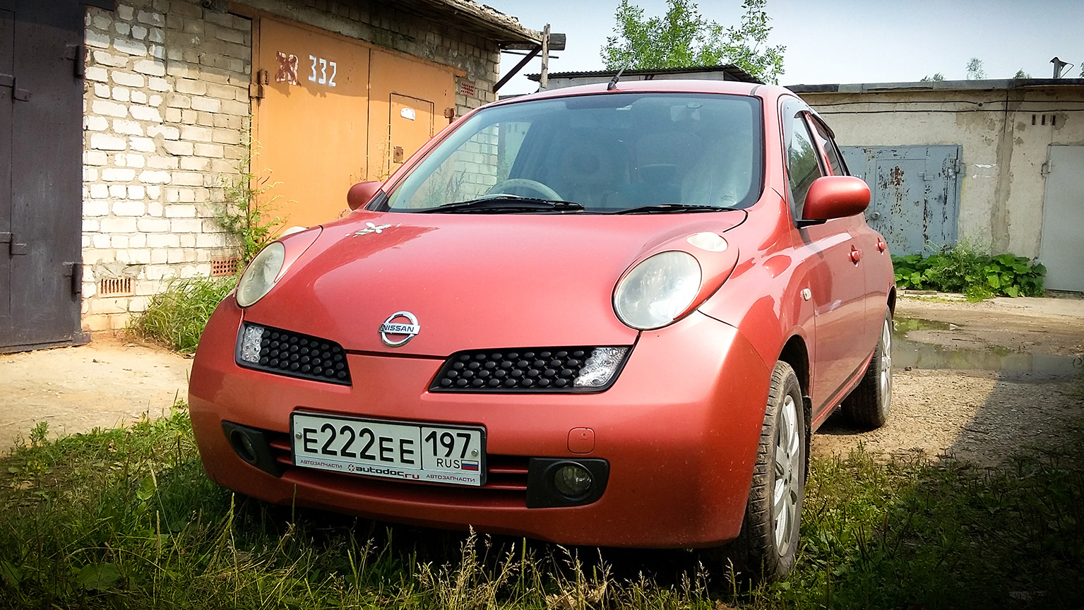 Авито марч. Nissan March k12. Nissan March k12 купе. Ниссан Марч 2002 оранжевый. Ниссан Марч 1,2 2002.