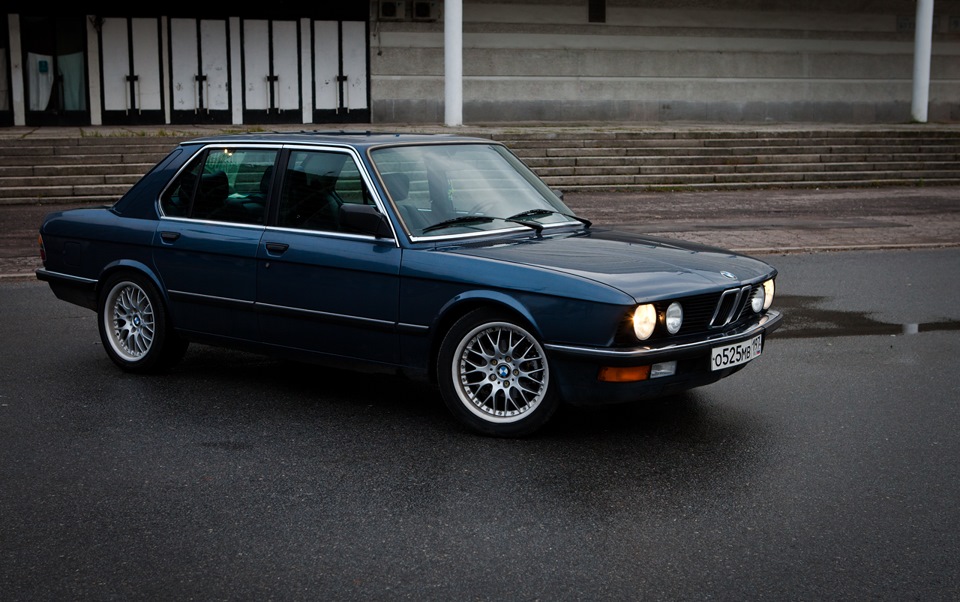 Е 23 4. BMW 5 Series (e28). BMW e28 1985. БМВ Е 28 1985. BMW 5 Series 1985.