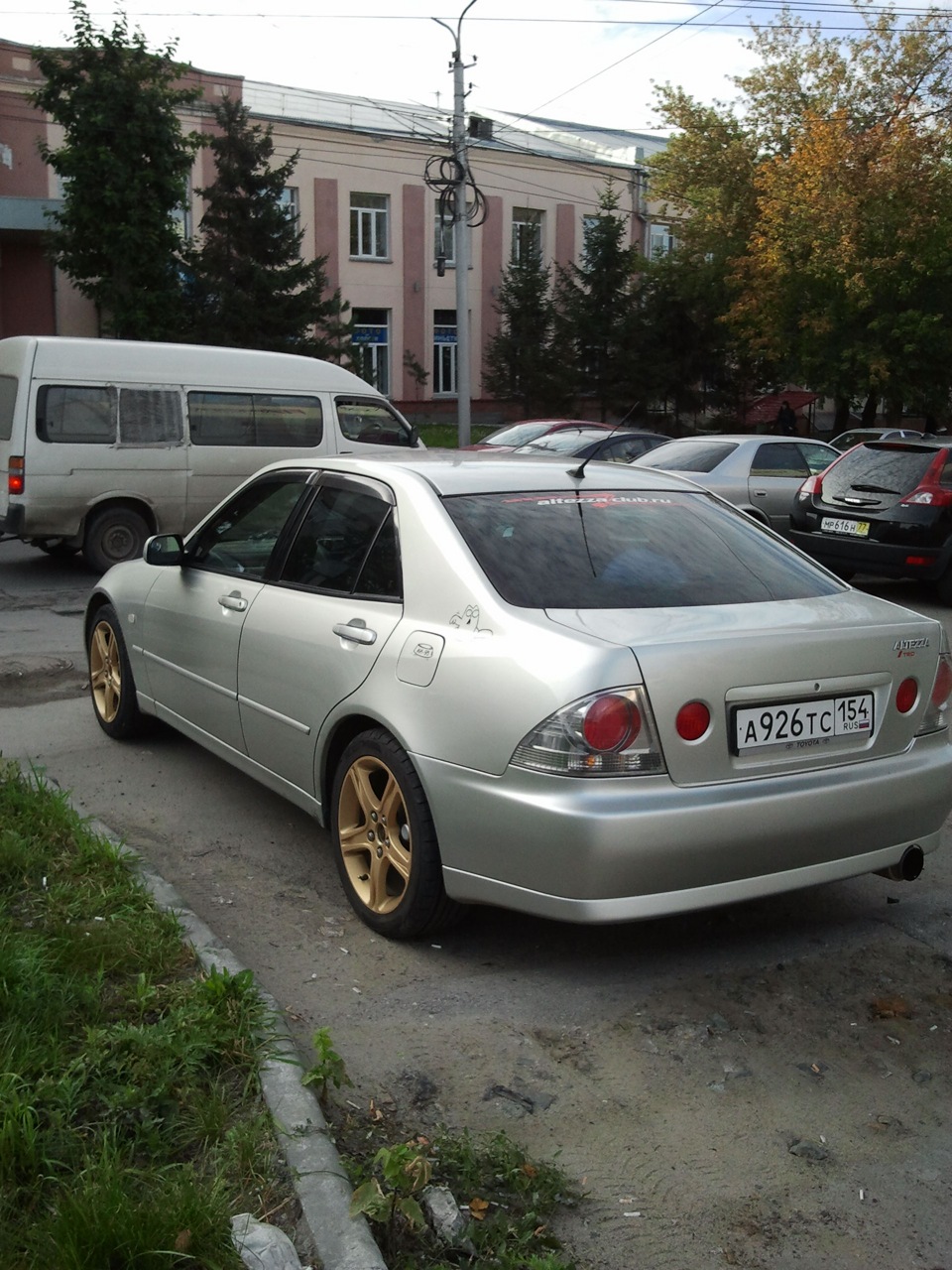 Сбылась мечта идиота)) Покрасил диски)) — Toyota Altezza, 2 л, 2001 года |  колёсные диски | DRIVE2