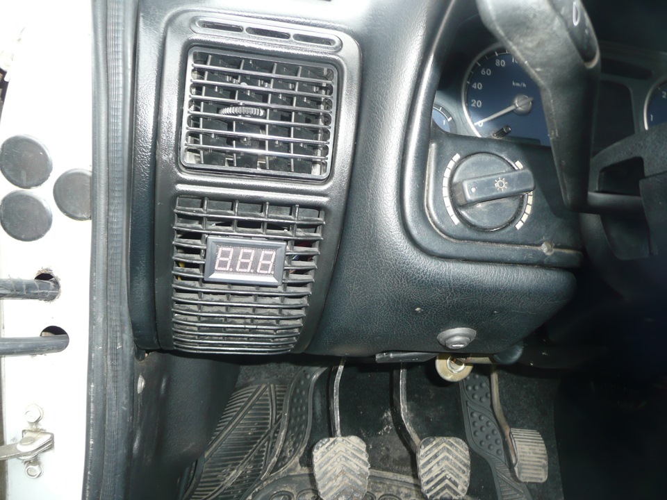 Установка вольтметра — ГАЗ 3110, 1997 года | электроника | DRIVE2