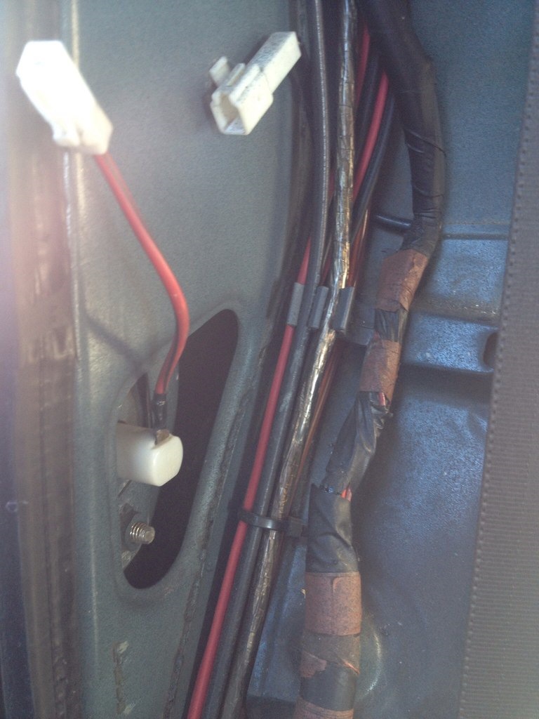 Как разобрать концевик двери тойота - 89 фото