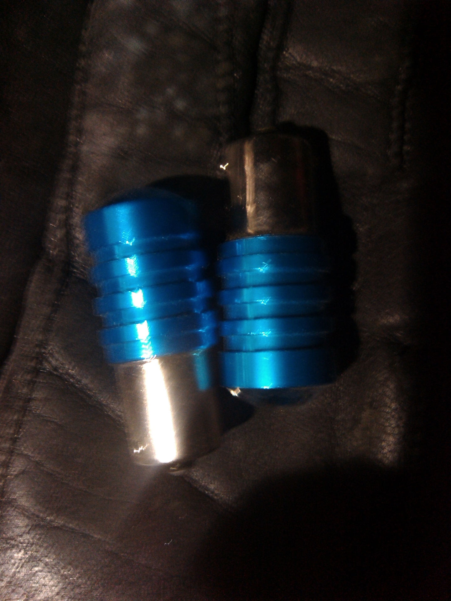 Линзовые лампочки в задний ход — Lada 21041, 1,6 л, 2012 года | тюнинг ...