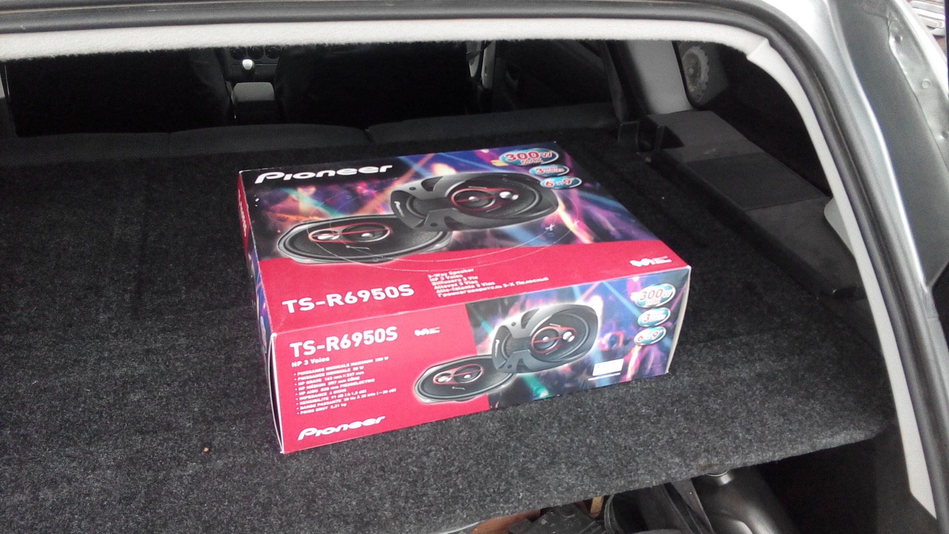 Pioneer TS-R6950S в зад — Lada Приора универсал, 1,6 л, 2011 года ...