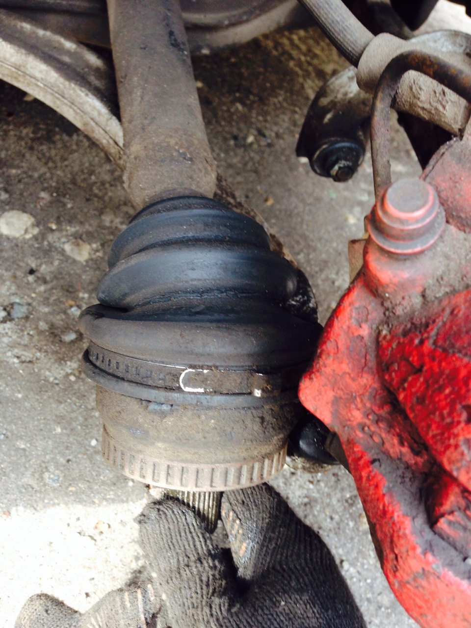 Замена пыльника гранаты и уборка в гараже) — Volkswagen Passat Variant ...