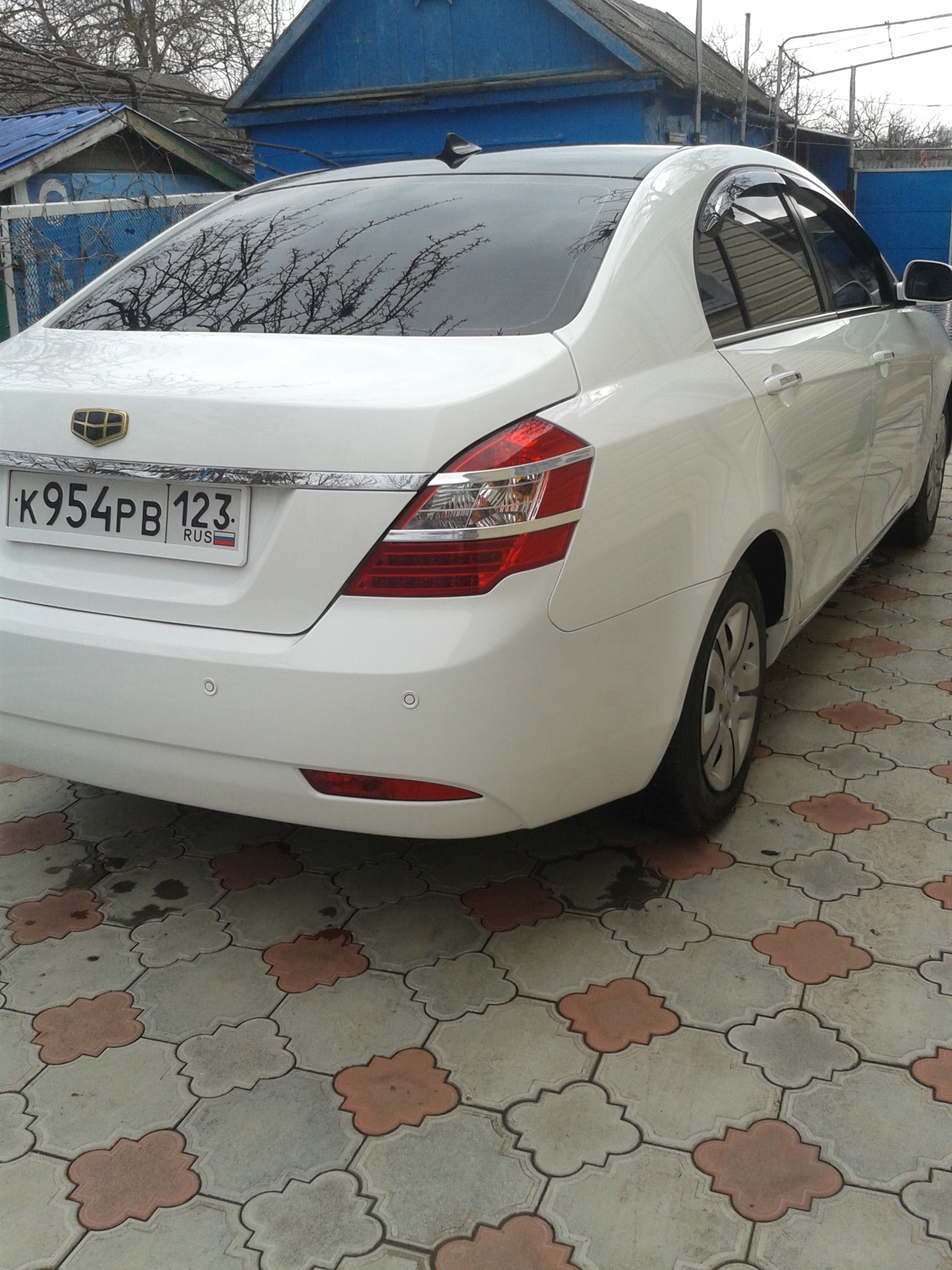 Geely Emgrand ec7 черный под мерс