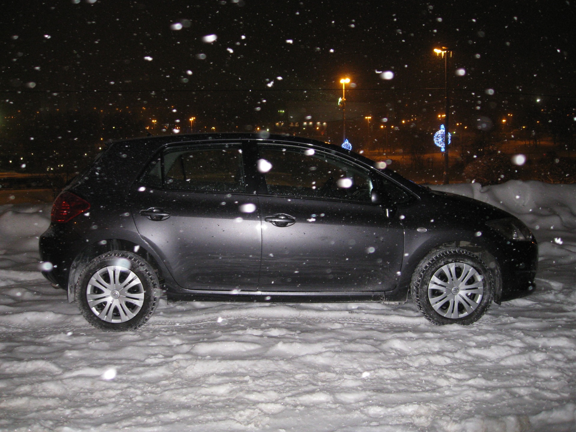    Toyota Auris 14 2007