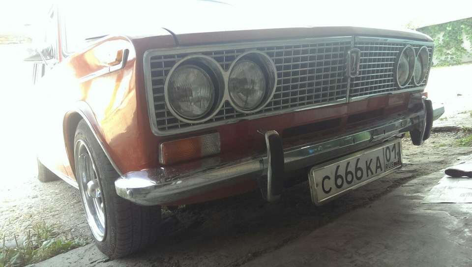 ваз 2106 без бамперов. переходник под номерной знак 2101. номер под бампер. крепление номерного знака ваз 2101. крепление номера ваз 2106.