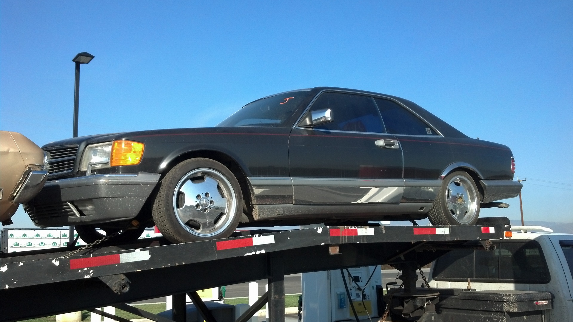 Mercedes-Benz SEC-Class (W126) 5.6 бензиновый 1988 | I BELIVE I CAN FLY на  DRIVE2