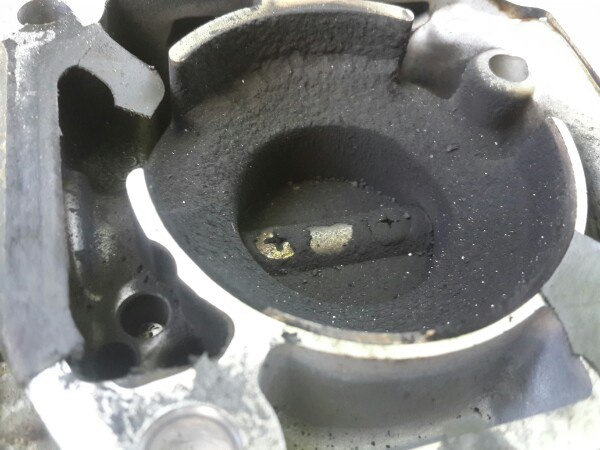 Чистка дроссельной заслонки — Mazda 626 IV (GE), 1,8 л, 1997 года ...