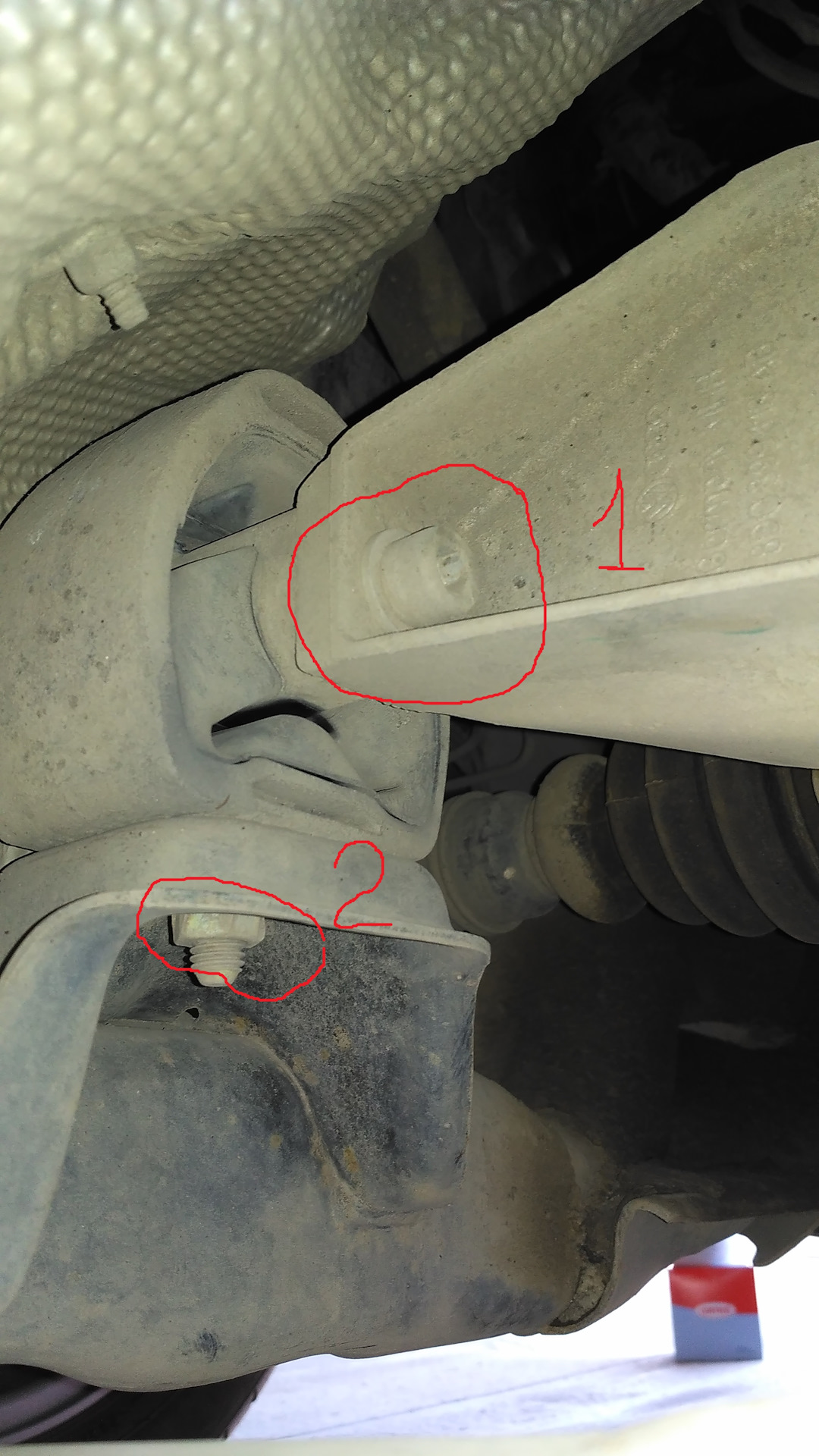 Замена подушки МКПП на а6с5 — Audi A6 Avant (C5), 1,8 л, 2002 года ...
