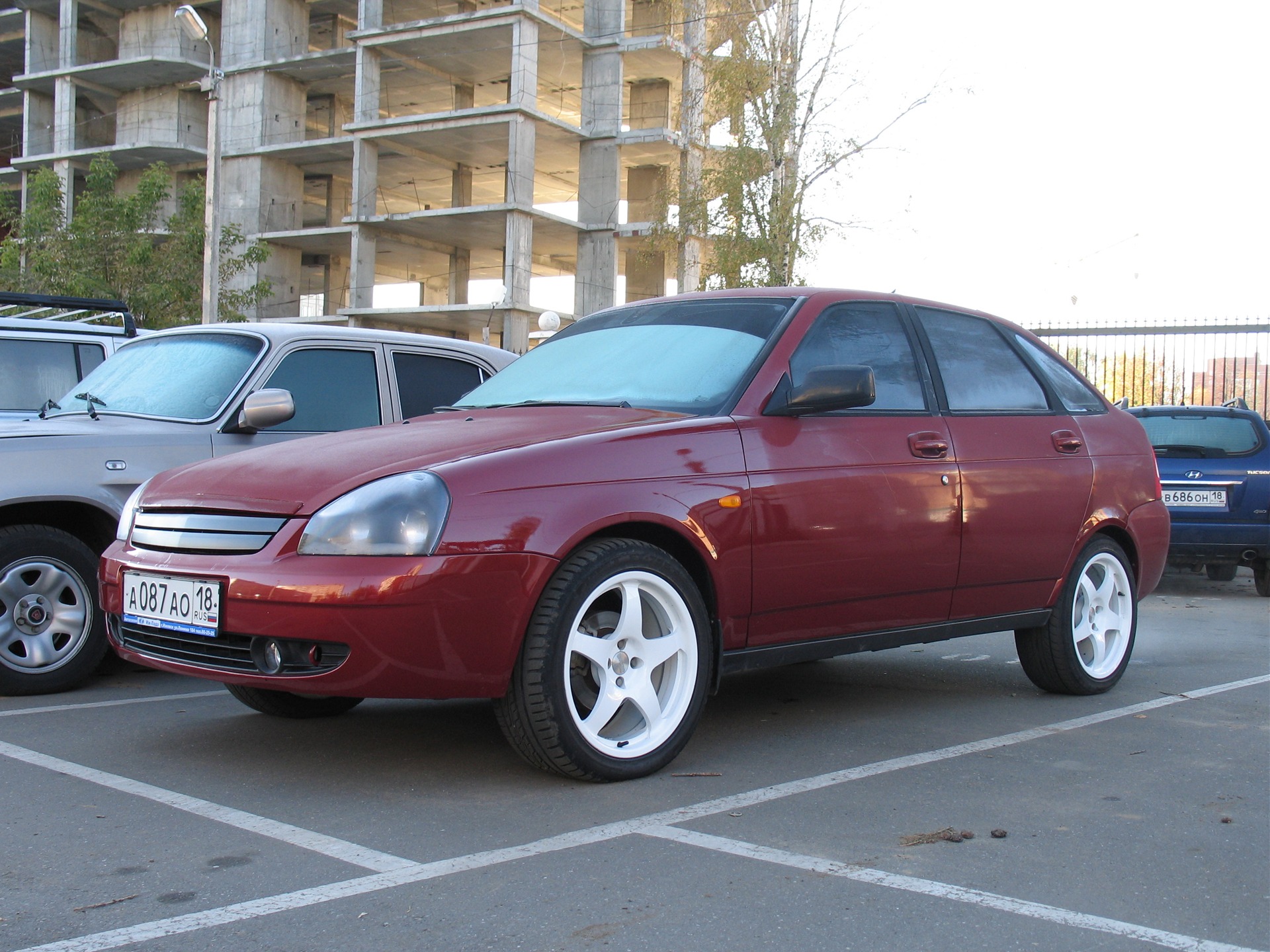 Lada Priora Red