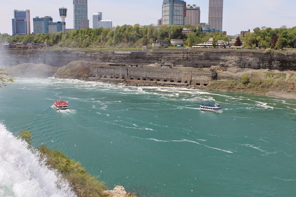 Rainbow Bridge or on foot in America