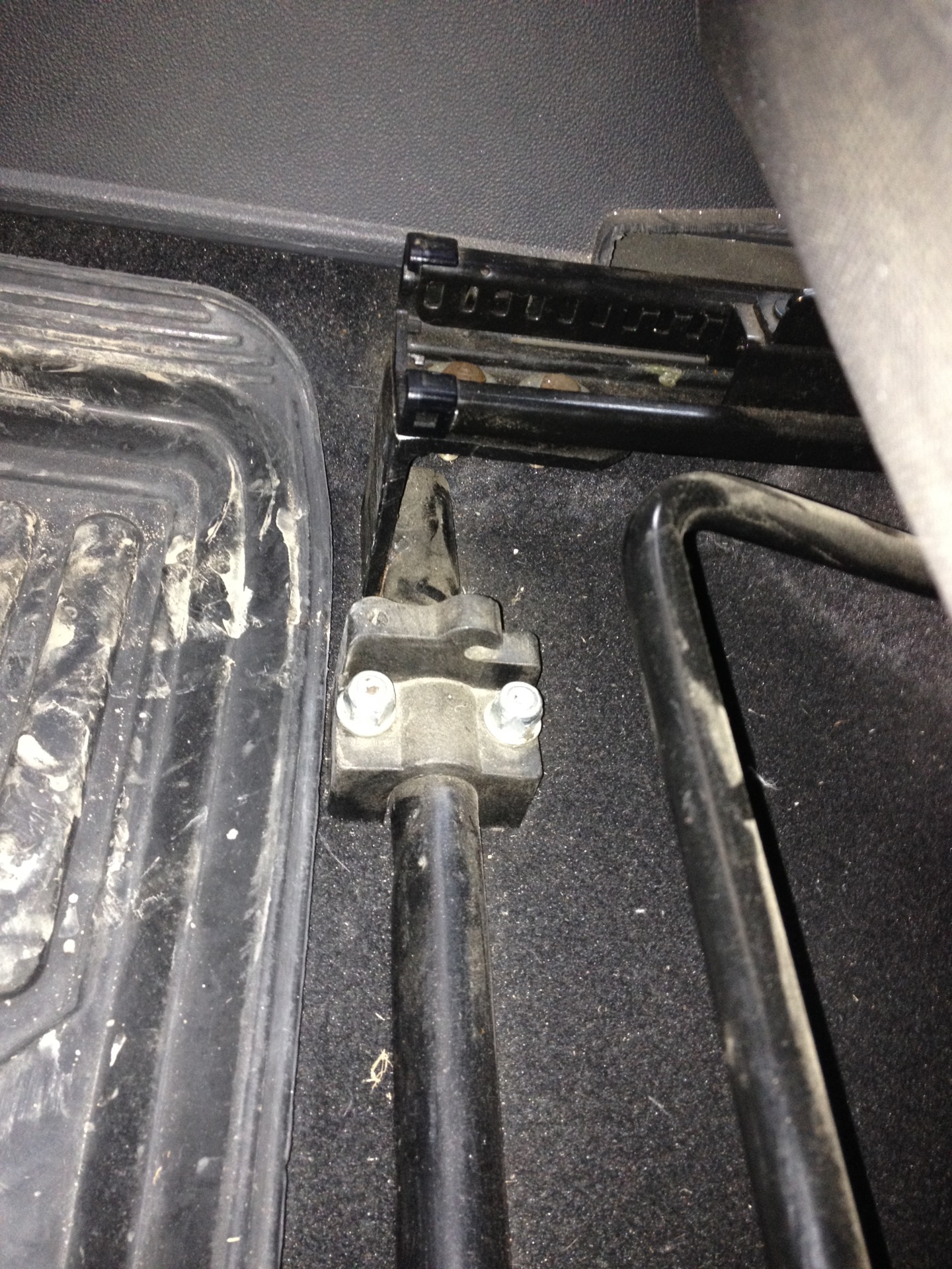 Салазки сидений 2112. Салазки 2170. Салазки на приоре. Салазки сидений ваз 2110. Салазки сидений приора 2.