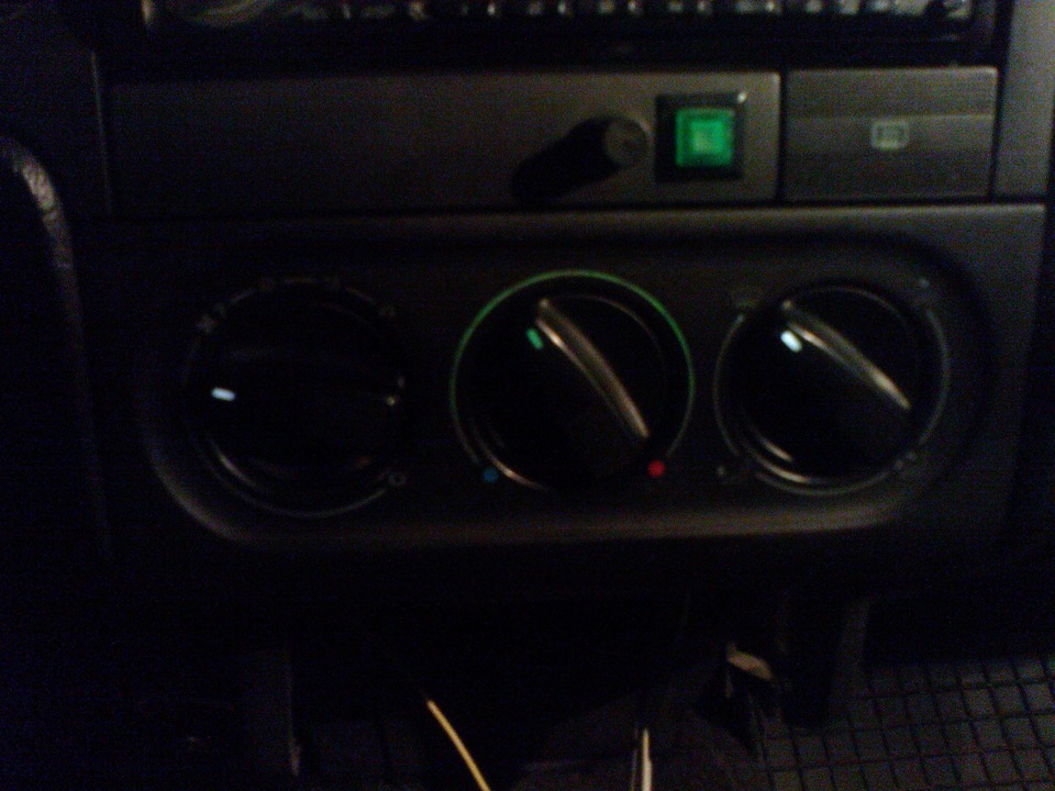 Про подсветку управления вентиляцией и отоплением — Volkswagen Passat ...