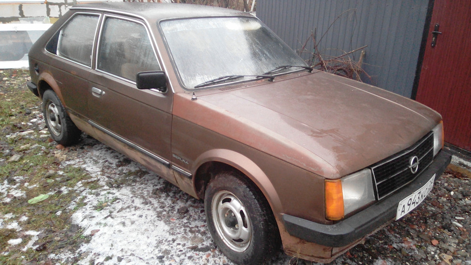 Opel Kadett Berlina Drive2