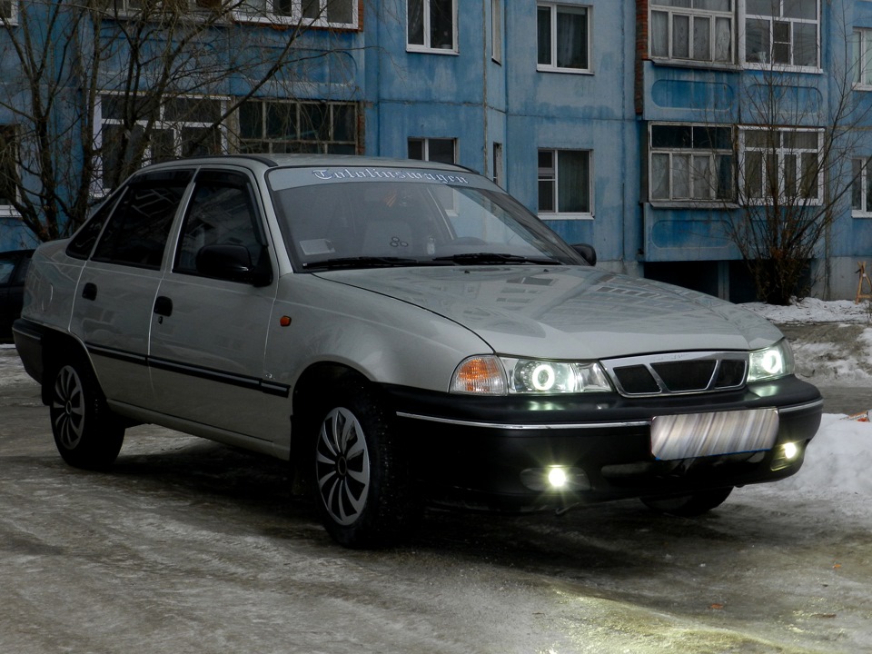 Би линзы — Daewoo Nexia (2G), 2007 года | тюнинг | DRIVE2