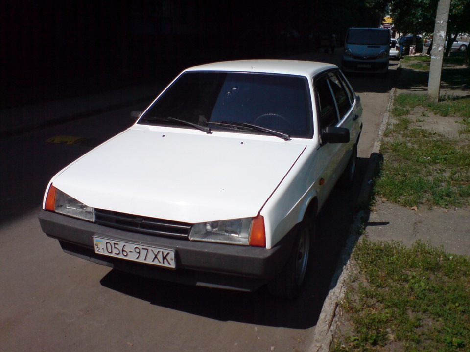 ваз 99 белая. 99 битая тонированная. ваз 21099 белая тонированная. ваз 21099 белая. ваз 21099 белого цвета опер.