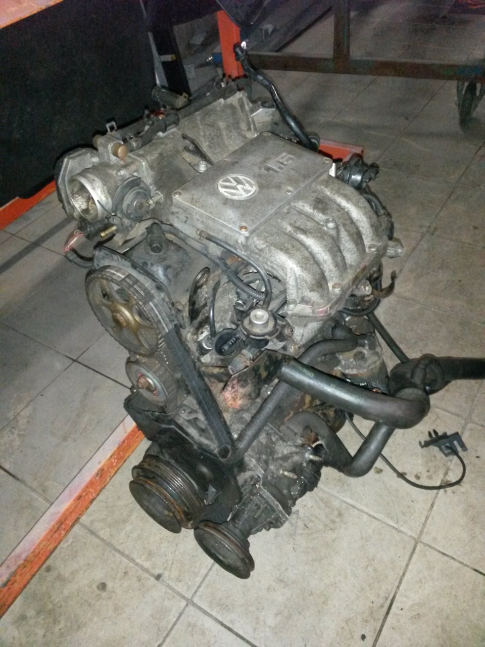 Двигатель Фольксваген 1.6 aft