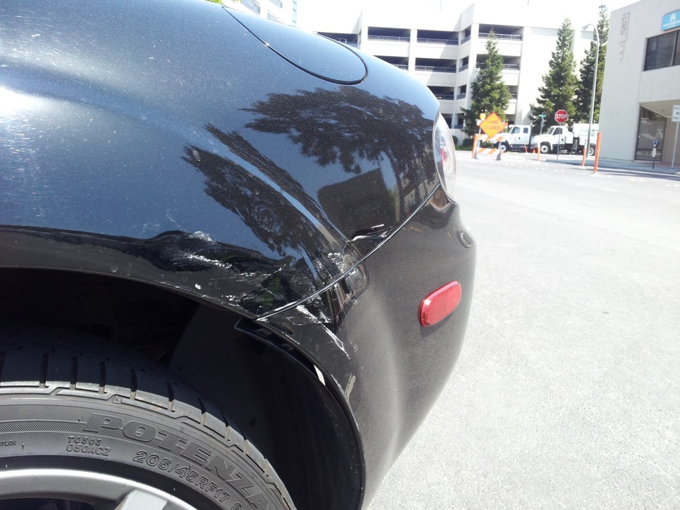 притер машину и уехал что будет. притерли бампер во дворе. притерли бампер. притерли машину. притер тачку.