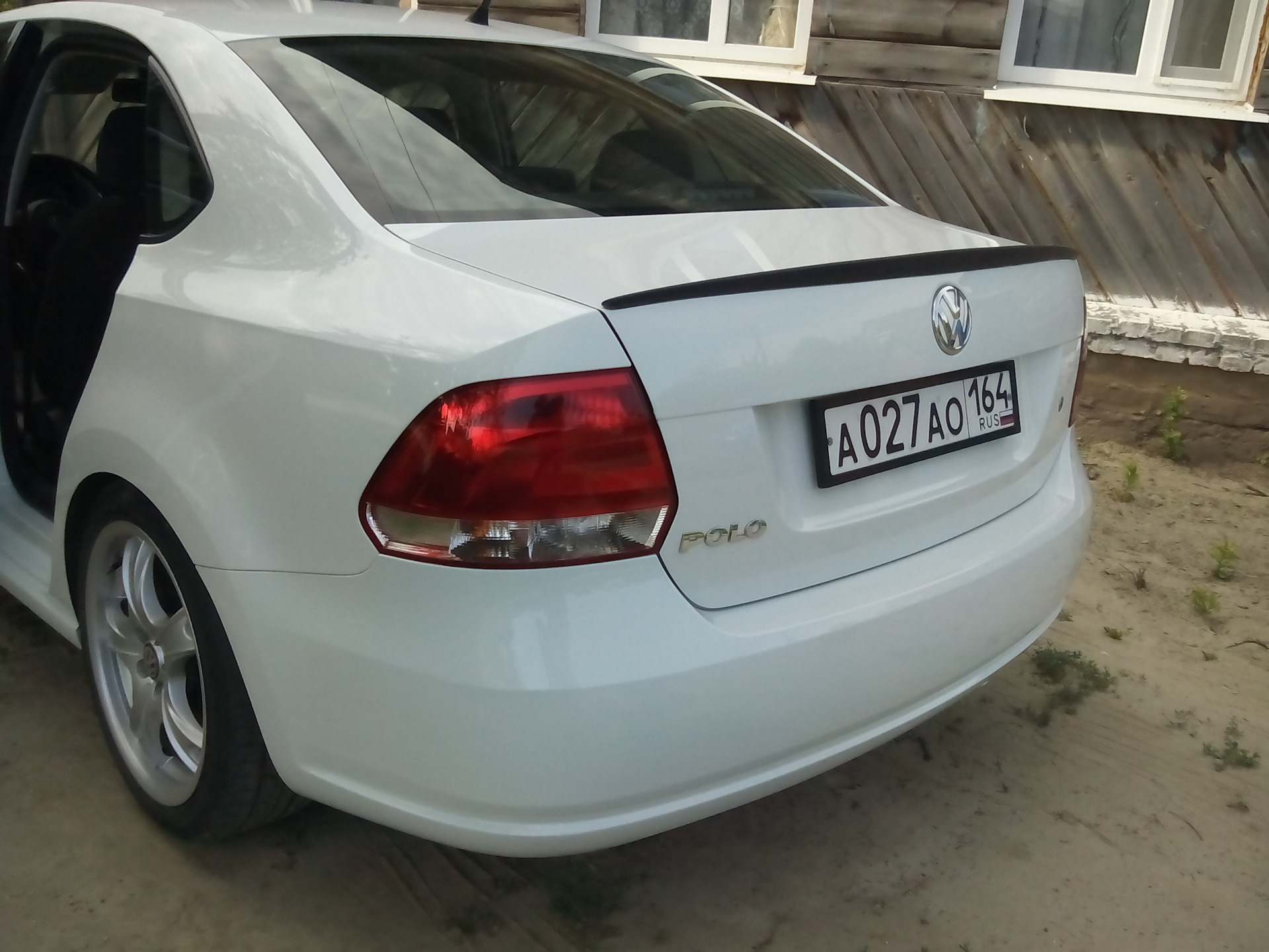 Лип спойлер Volkswagen Polo