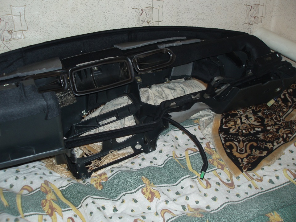 Замена радиатора печки и проклейка панели — Lada 2114, 1,5 л, 2005 года ...